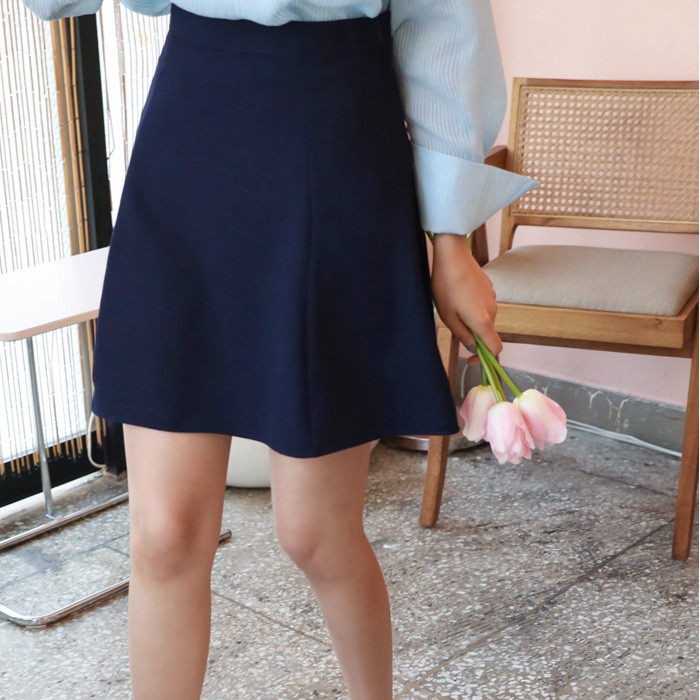 CHÂN VÁY CHỮ A NGẮN ULZZANG ( có quần trong) | BigBuy360 - bigbuy360.vn