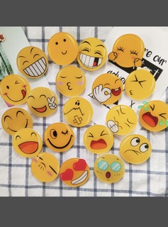 huy hiệu cài áo balo túi