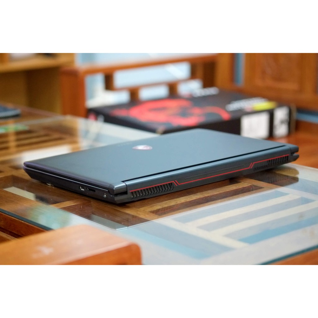 Máy tinh Gaming MSI GV72-7RD (Core I7-7700HQ 8CPU, DDR4 16GB, SSD 128GB + HDD 1TB, GTX 1050 4GB) FullBox, BH hãng | BigBuy360 - bigbuy360.vn