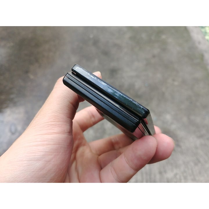 Điện thoại Fujitsu F-01C màu đen