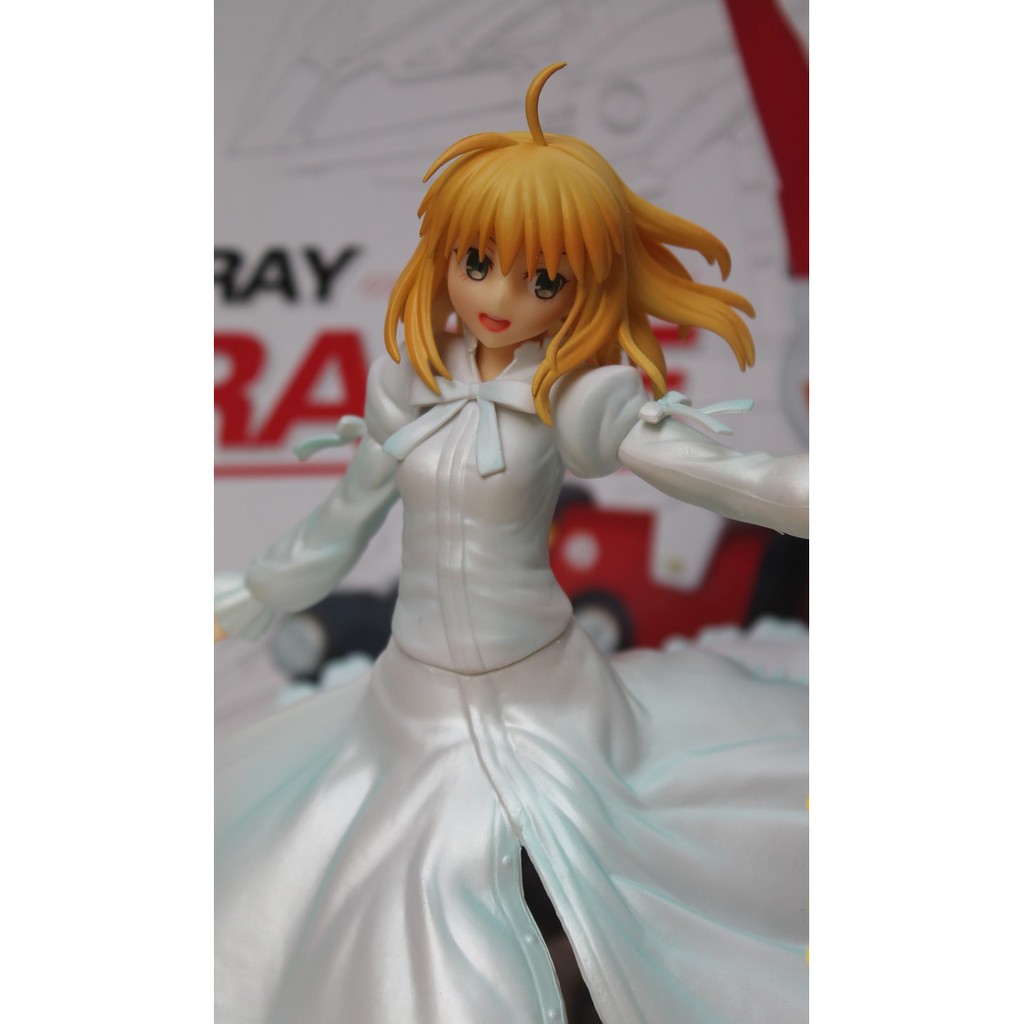 [Thanh lý giá gốc] Mô hình tĩnh figure 1/8 Saber Last Episode [FIG]