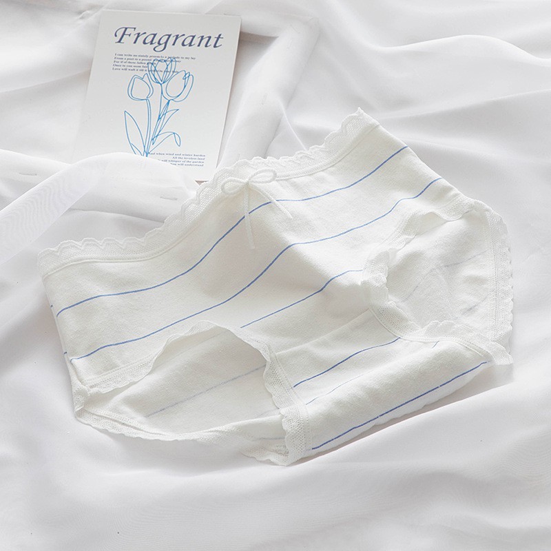 Quần lót xanh pastel họa tiết hoa nhí viền ren điệu đà sexy co giãn thấm mồ hôi QL018 | BigBuy360 - bigbuy360.vn