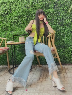 Croptop buộc nơ Hyun Ah lụa satin chỉ còn đen