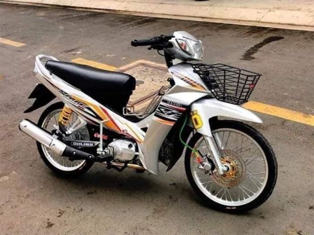 Dàn áo sirius màu bạc