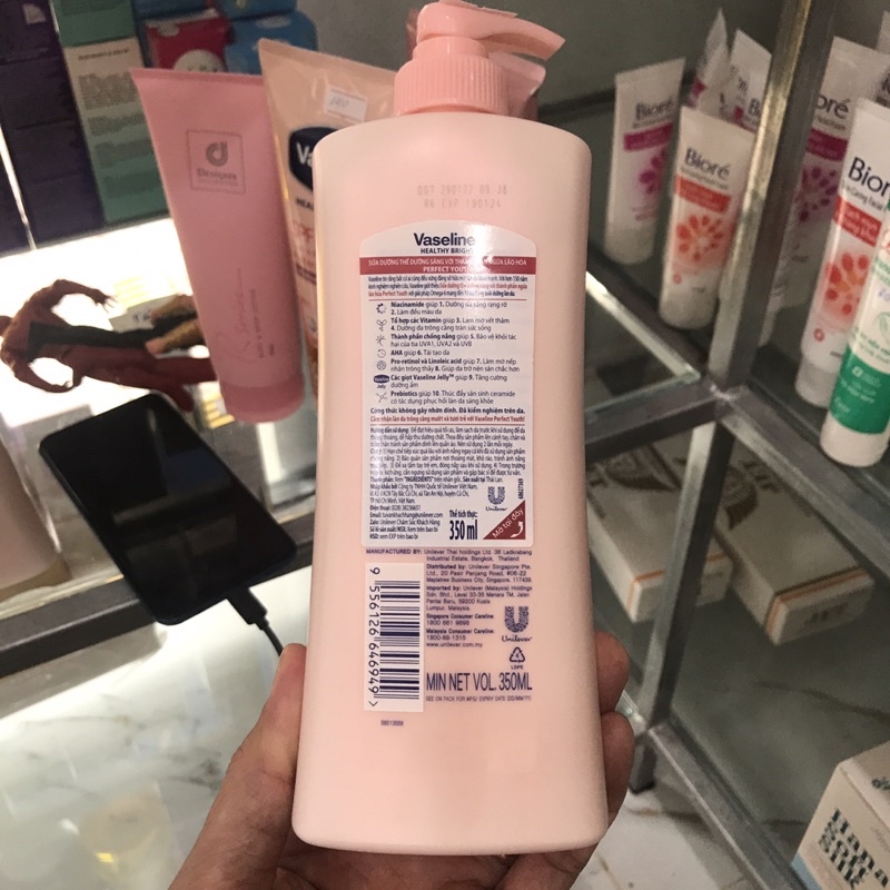 Sữa Dưỡng Thể Vaseline Trắng Da Điểm 10 -350ml
