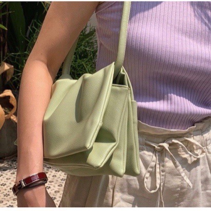 Túi xách màu kẹo kiểu dáng thời trang