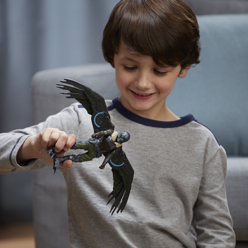 Mô hình Marvel's Vulture Squeeze legs