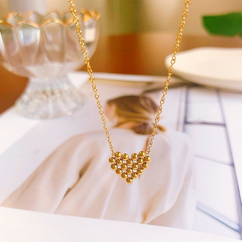 Dây chuyền nữ bằng titan không gỉ mạ vàng 18k hình trái tim xinh xắn dễ thương