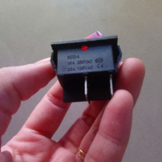 Công tắc bập bênh 4 chân 16A/250V