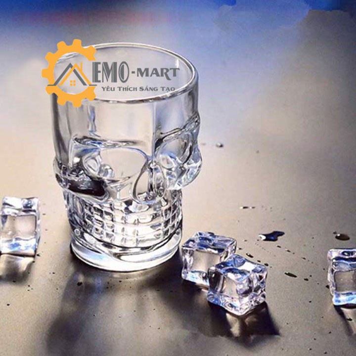 Ly rượu thủy tinh hình đầu lâu