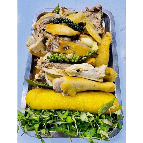 GÀ HẤP NƯỚC MẮM NHĨ - kèm xôi chiên-Còn tầm 1kg-1kg2 luôn topping