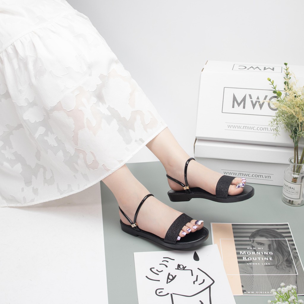 [Mã FAMAYWA giảm 10K đơn 50K] Giày sandal nữ quai ngang kim tuyến đế bệt MWC NUSD- 2583