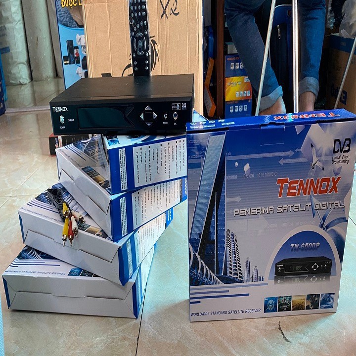 ĐẦU THU DÒ SÓNG VỆ TINH VINASAT1,2 TENNOX dành cho thợ kỹ thuật test sóng