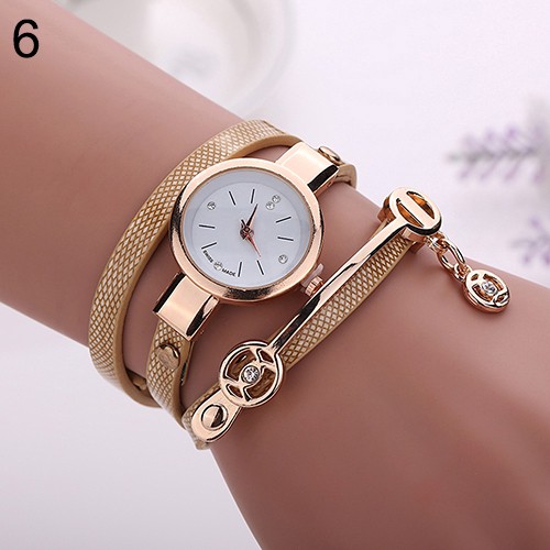 Đồng Hồ Quartz Đính Đá Với Dây Đeo Da Q15