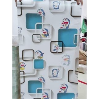 Giấy dán tường keo sẵn mẫu đôrêmon ô vuông khổ 1 cuộn dài 10m ngang 45cm