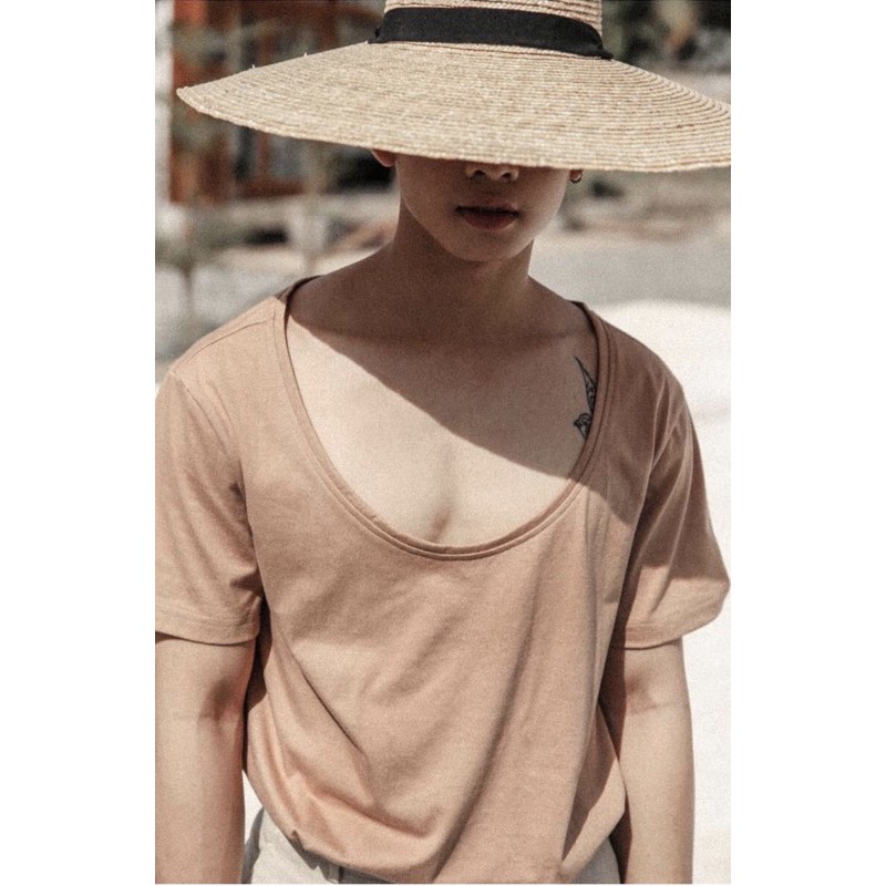 Áo thun nam cổ thuyền sexy