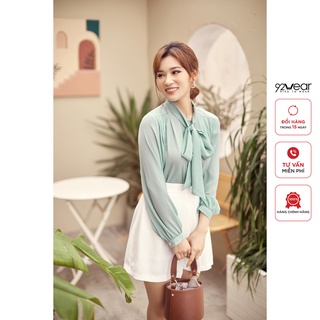 Áo sơ mi nữ dài tay nơ cổ 92WEAR,thiết kế công sở thanh lịch,vải voan cao cấp ASA1212