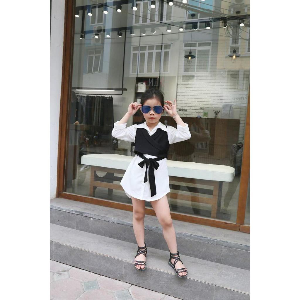 Váy trắng yếm đen Kid