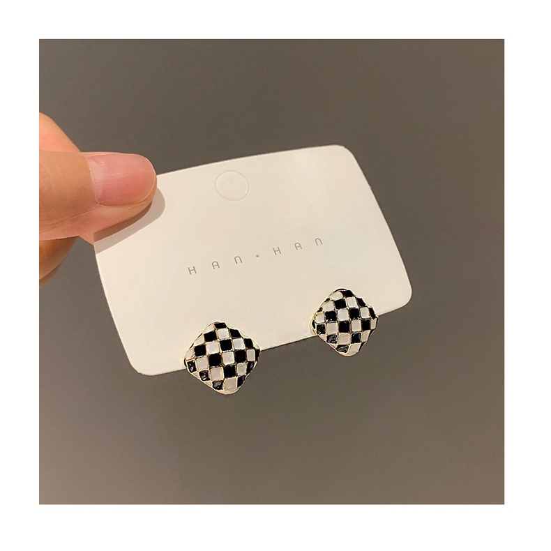 Đôi khuyên tai mặt hình vuông họa tiết kẻ sọc ca rô phong cách retro xinh xắn dành cho nữ