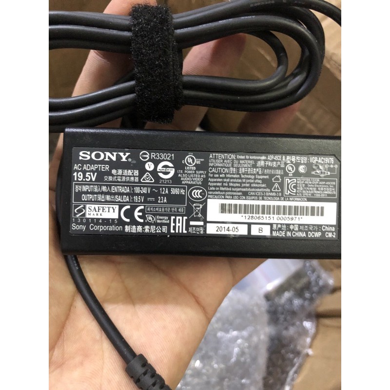 sạc máy tính laptop sony 19.5v 2.3a zin theo máy chính hãng