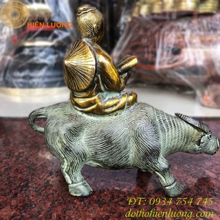 Tượng Linh Mục Cưỡi Trâu