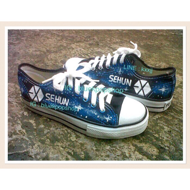 Giày Thể Thao In Logo EXO Phong Cách Kpop Cá Tính