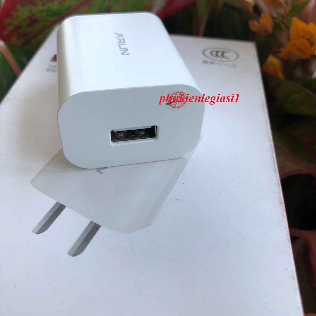 Cốc sạc Arun U118 dòng 2.1A hãng Arun