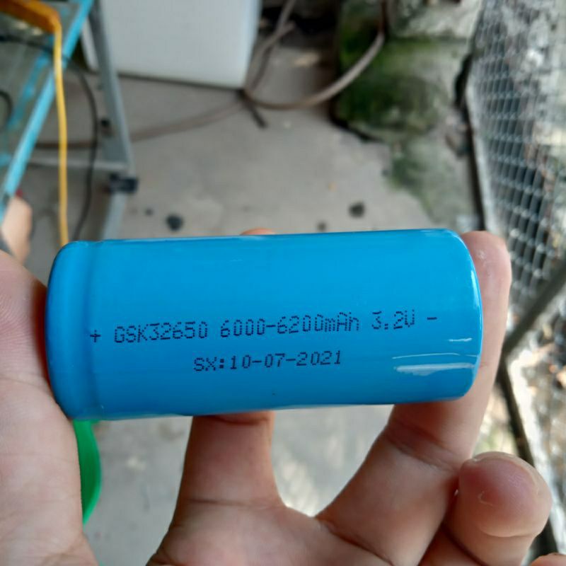 Pin lithium 32700 6ah dòng xả tức thời 100a