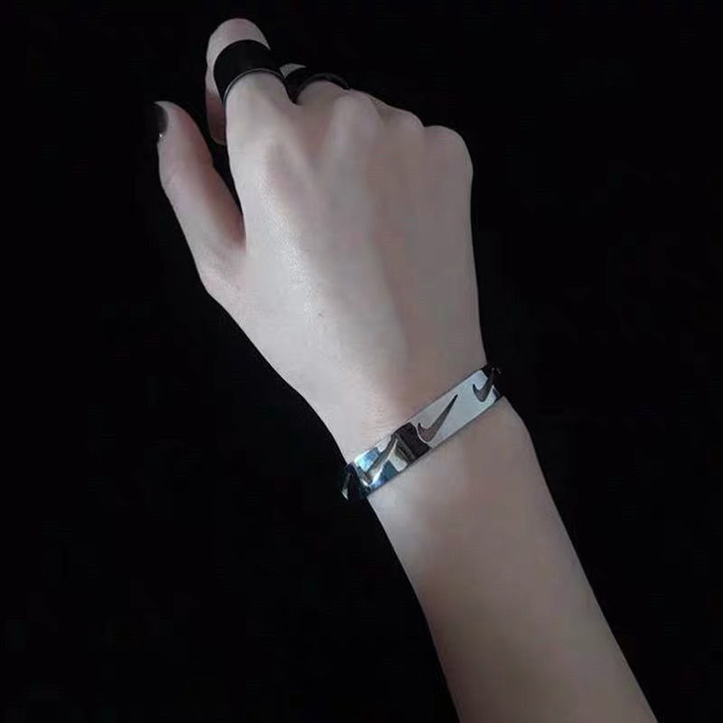 NIKE Vòng Tay Thời Trang Bằng Thép Titan Cá Tính Cho Nam Nữ | BigBuy360 - bigbuy360.vn