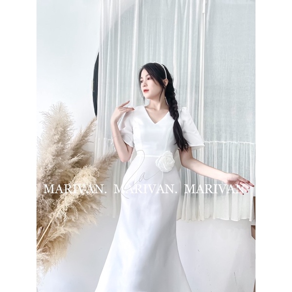 Đầm cưới đuôi cá MARIVAN nhẹ nhàng xinh xắn kèm hoa cài to sang trọng