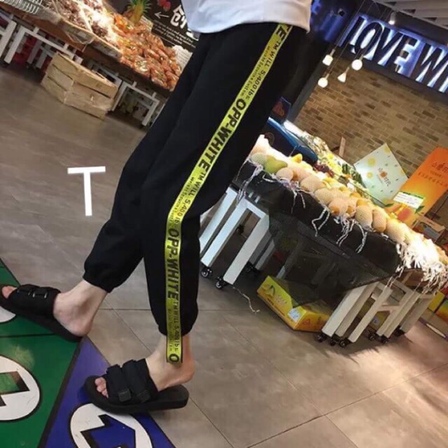 JOGGER DA CÁ OFF-WHITE