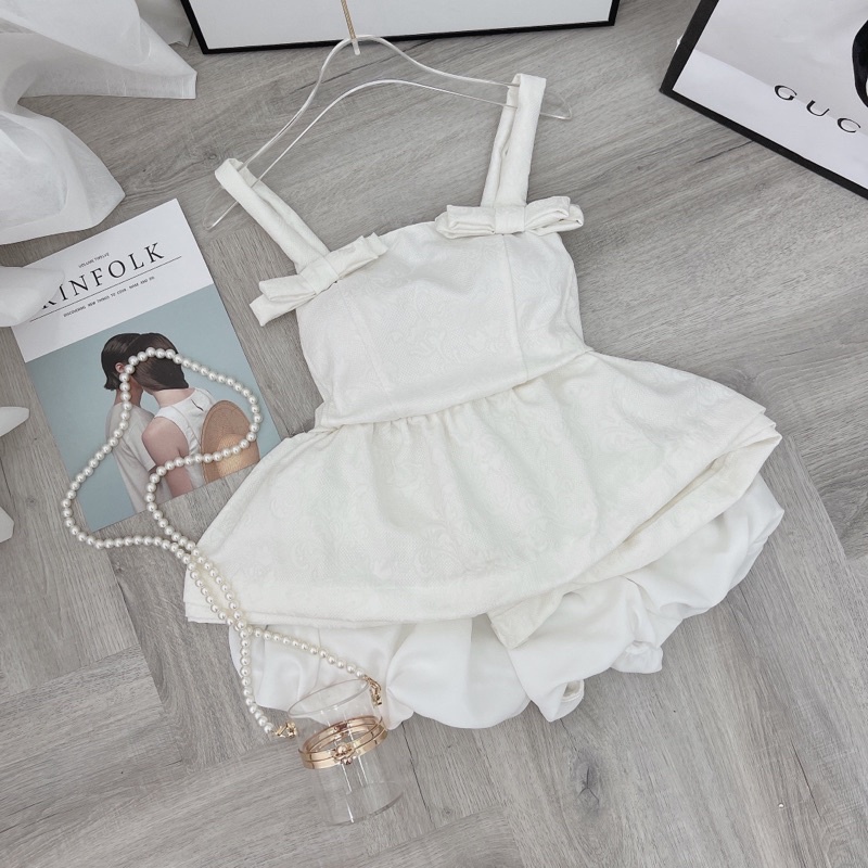 SET 2S TRẮNG PHỒNG XOÈ ĐÍNH NƠ VAI + SHORT