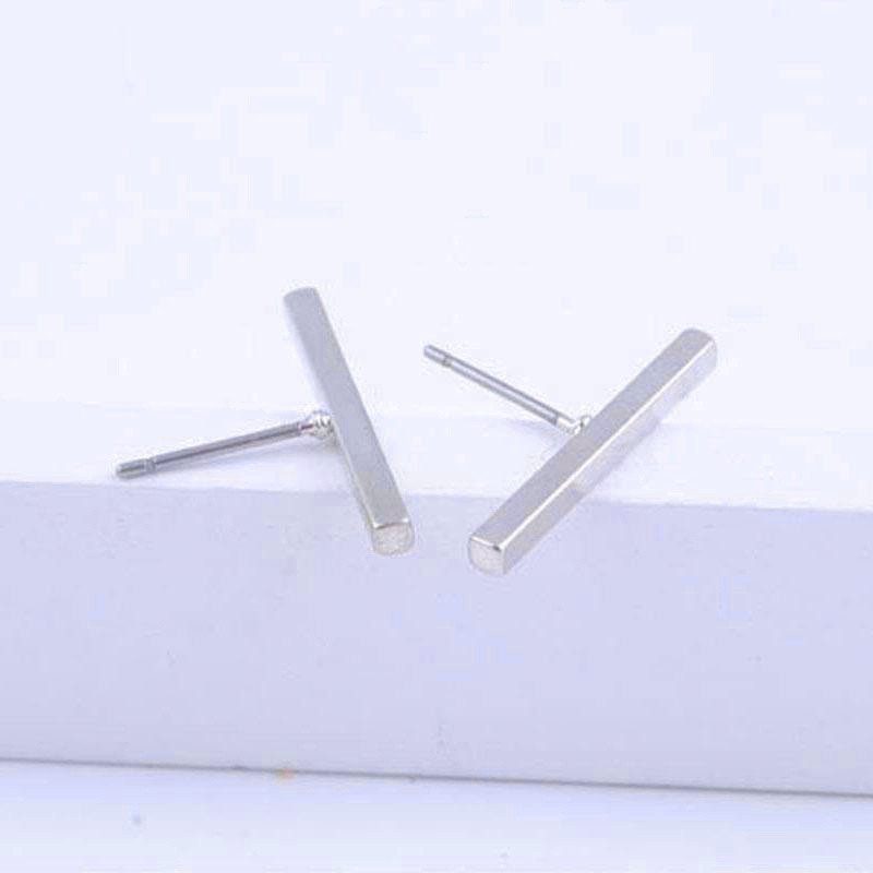 Đôi Khuyên Tai Hình Chữ T Thời Trang Cho Nữ