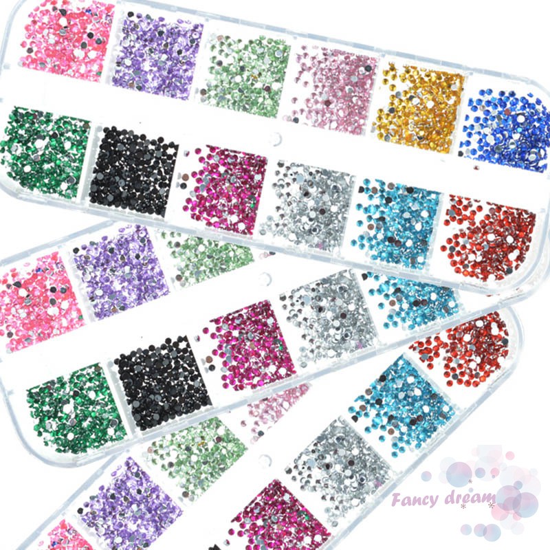 Bộ phụ kiện trang trí móng tay xinh xắn