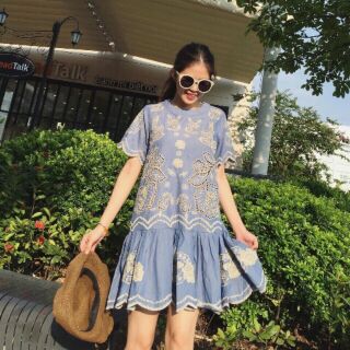 Đầm suông thêu hoa cao cấp