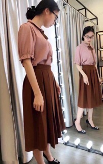 Chân váy xếp li dài