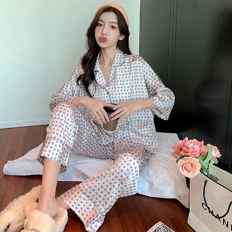 Bộ Đồ Ngủ Lụa Tay Lửng In Họa Tiết Thời Trang Dành Cho Nữ