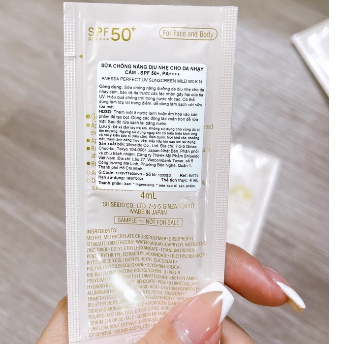 Sữa chống nắng dịu nhẹ cho da nhạy cảm Anessa Perfect UV Sunscreen Mild Milk 4g