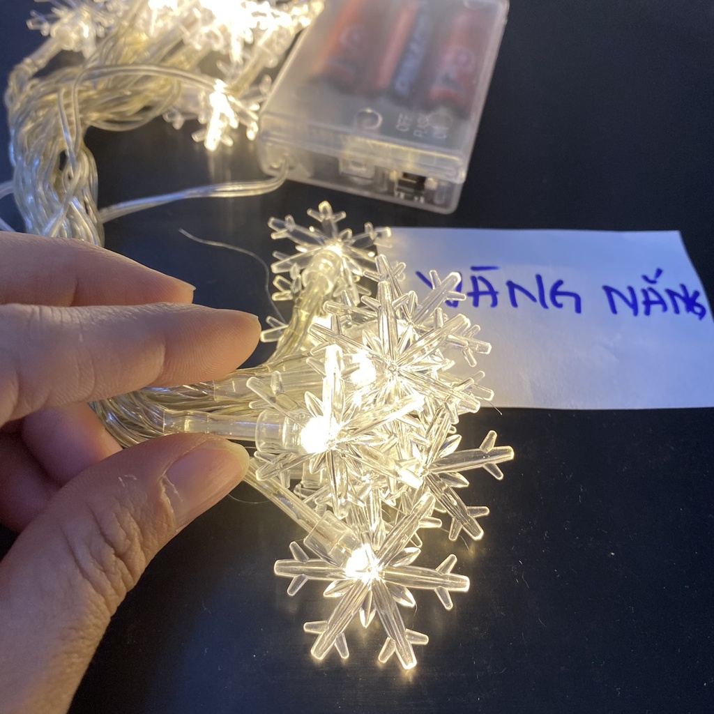Dây Đèn Led 3 Mét 20 Bông Tuyết Trang Trí Siêu Lung Linh Trang Trí Tiệc Noel, Nhà Cửa, Quán Cà Phê