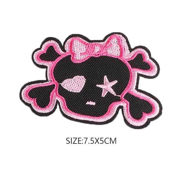 Sticker Ủi Thêu Hình Đầu Lâu Búp Bê Màu Hồng