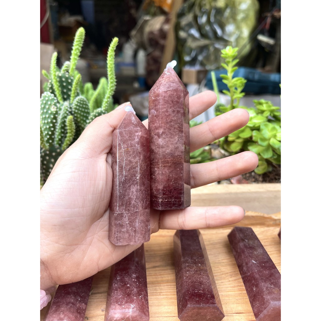 Trụ thach anh dâu tây - Strawberry Quartz point | Trụ đá thanh tẩy, tarot, sưu tầm | CADA DECOR