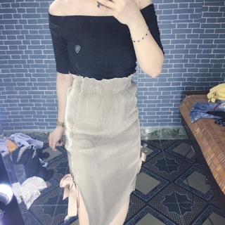 Sét áo trễ vai chân váy nhúng có nơ