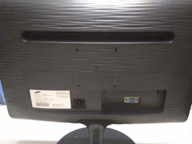 Màn hình LCD full HD Samsung 19in còn đẹp màu sắc sáng đẹp không lõi nhỏ không sọc chỉ | BigBuy360 - bigbuy360.vn