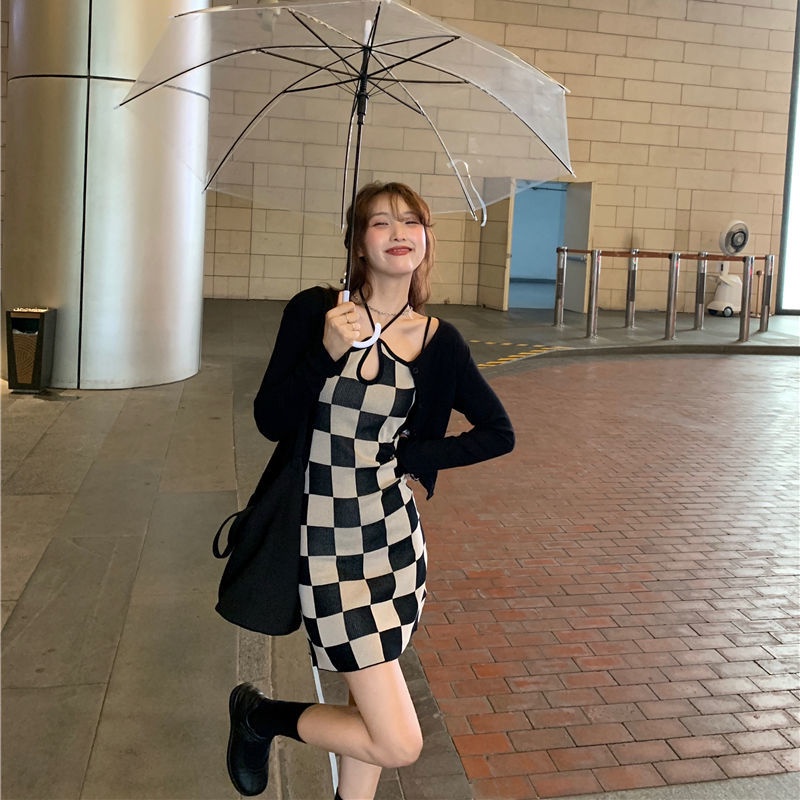 Set đầm hai dây và áo khoác cardigan dệt kim dáng rộng thiết kế mới thời trang xuân thu dành cho nữ 2021