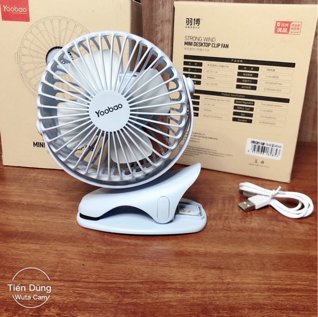 Quạt kẹp tích điện mini Yoobao F04 pin 6400 xoay 720 độ pin 32,5 tiếng có 4 chế độ gió