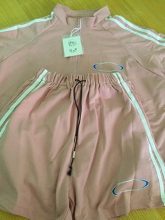 SET ĐỒ THỂ THAO ULZZANG ( sẵn hàng)