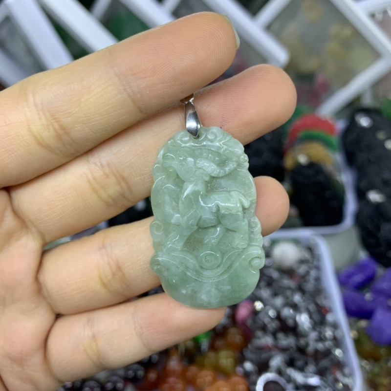 Mặt Dây Chuyền Con Giáp Đá Ngọc Phỉ Thuý Có Tặng Kèm Dây Đeo