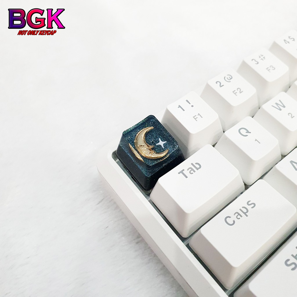 Keycap Lẻ Hình Mặt Trăng Khuyết Crescent moon OEM profile ( keycap resin độc lạ )( Keycap Artisan )