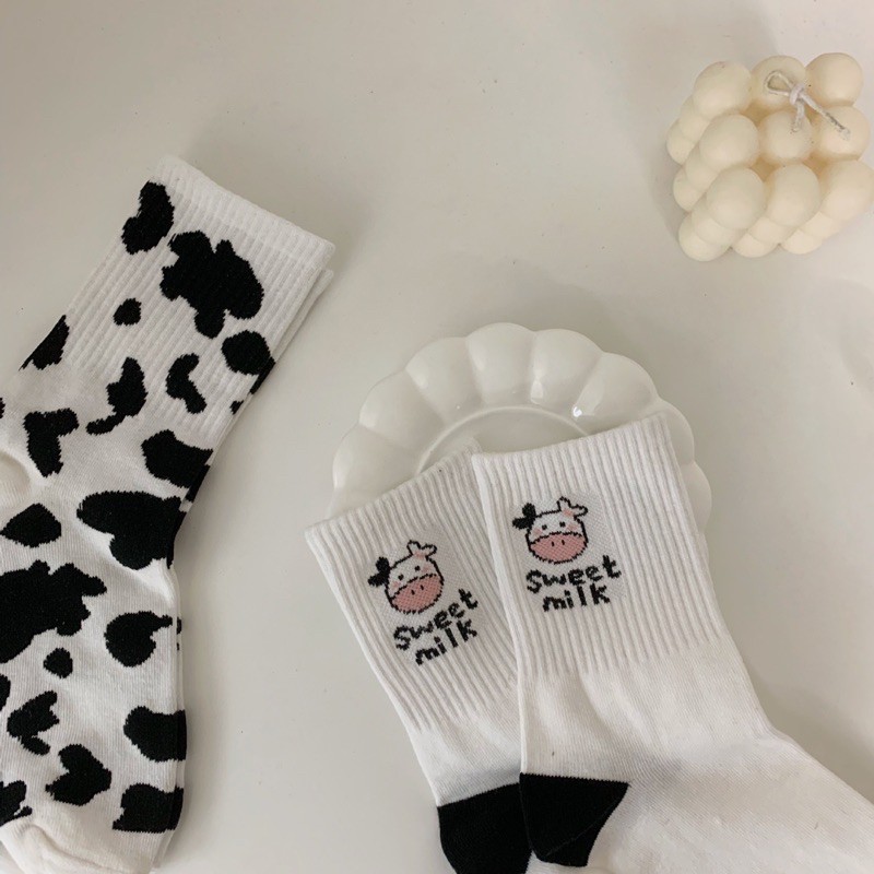 Tất cổ cao hình bò sữa đáng yêu