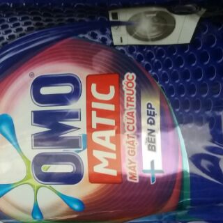 Nước giặt omo matic 2,3kg